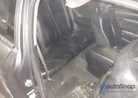 2010 Honda Accord 3.5 Ex-L из США, поврежденный, VIN 1HGCS2B81AA006165